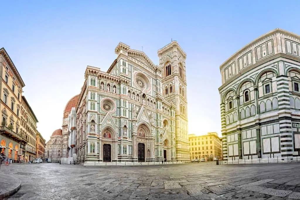 Giramondo - Pisa Train Station & Airport - Free Parking & Wifi Italy